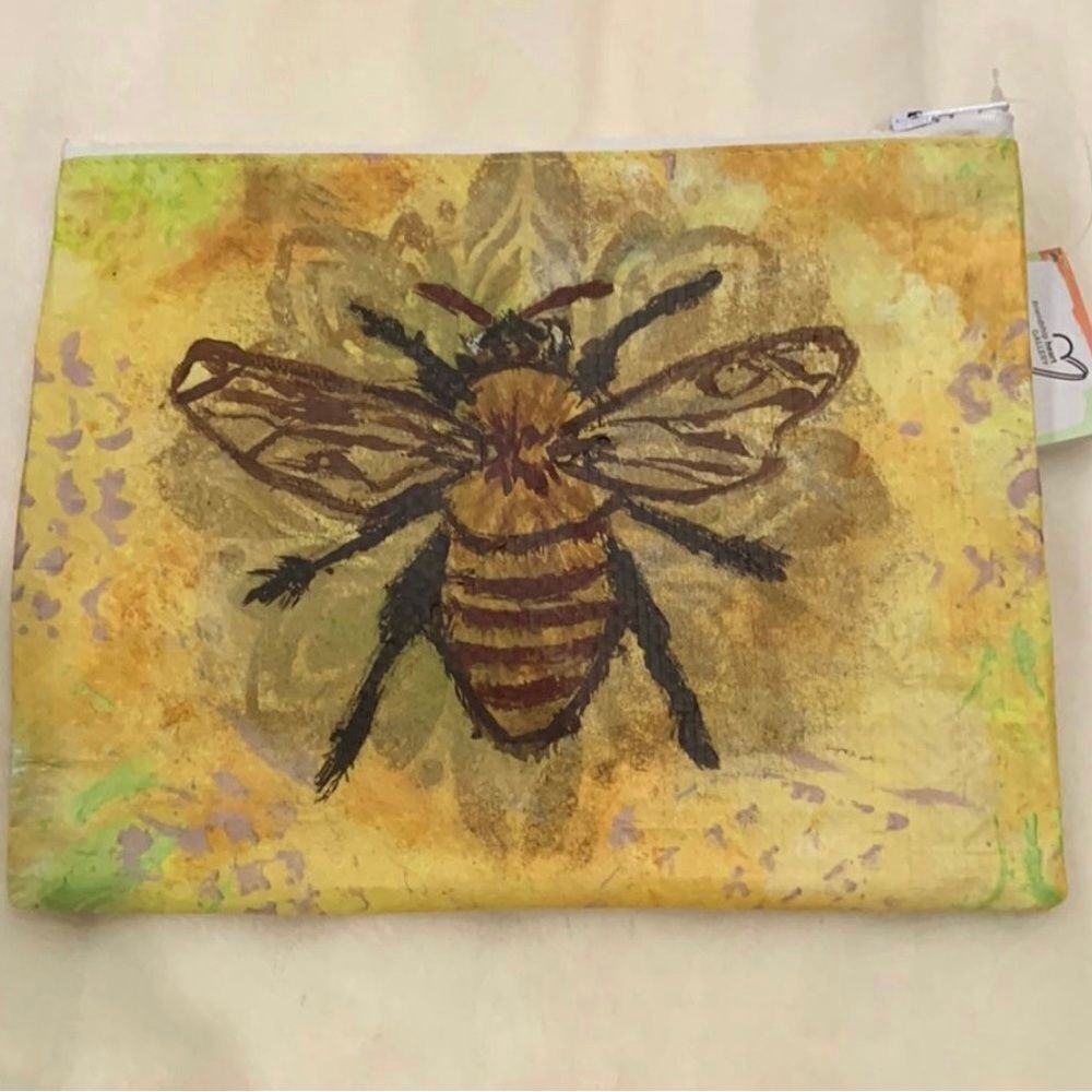 Zippered Bee Pouch 